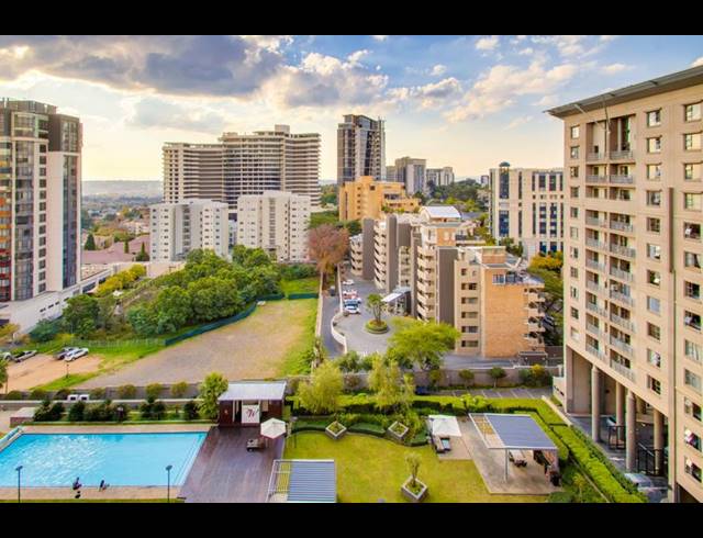 2 BEDROOM APARTMENT FOR SALE IN SANDOWN